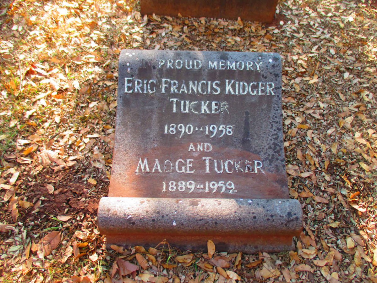 TUCKER Eric Francis Kidger 1890-1958 & Madge 1889-1959