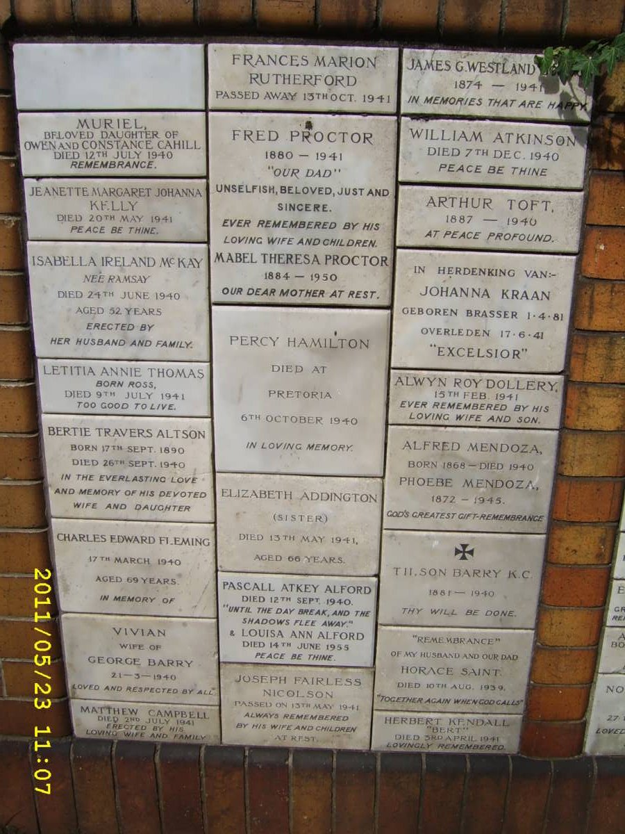 053 Memorial wall