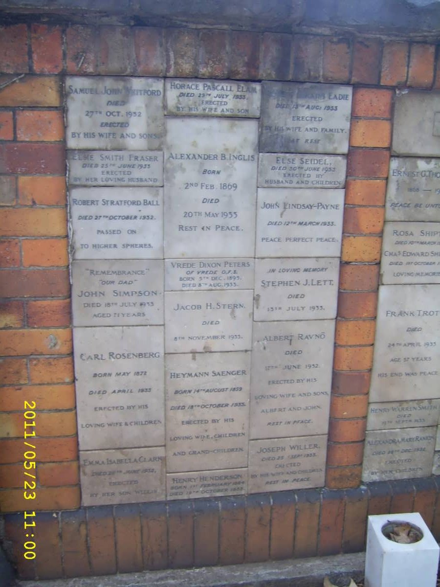 027 Memorial wall