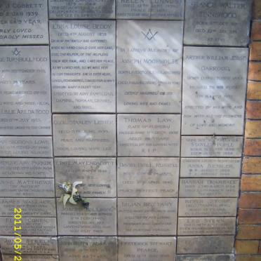 049 Memorial wall