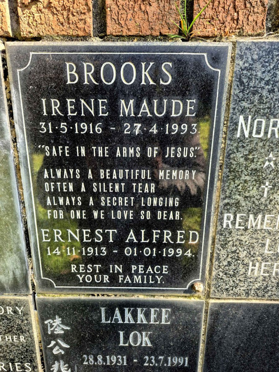 BROOKS Ernest Alfred 1913-1994 & Irene Maude 1916-1993