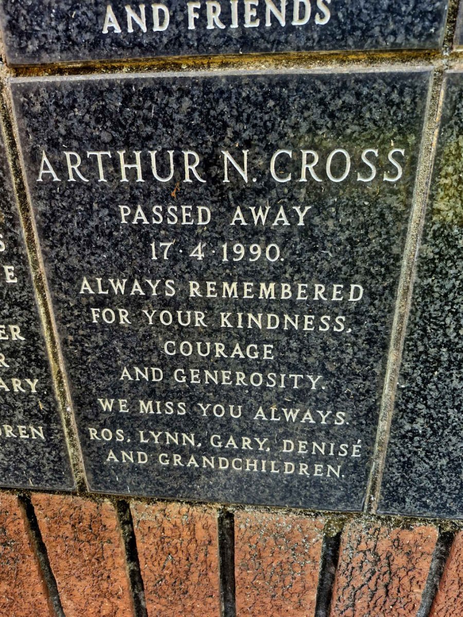 CROSS Arthur N. -1990