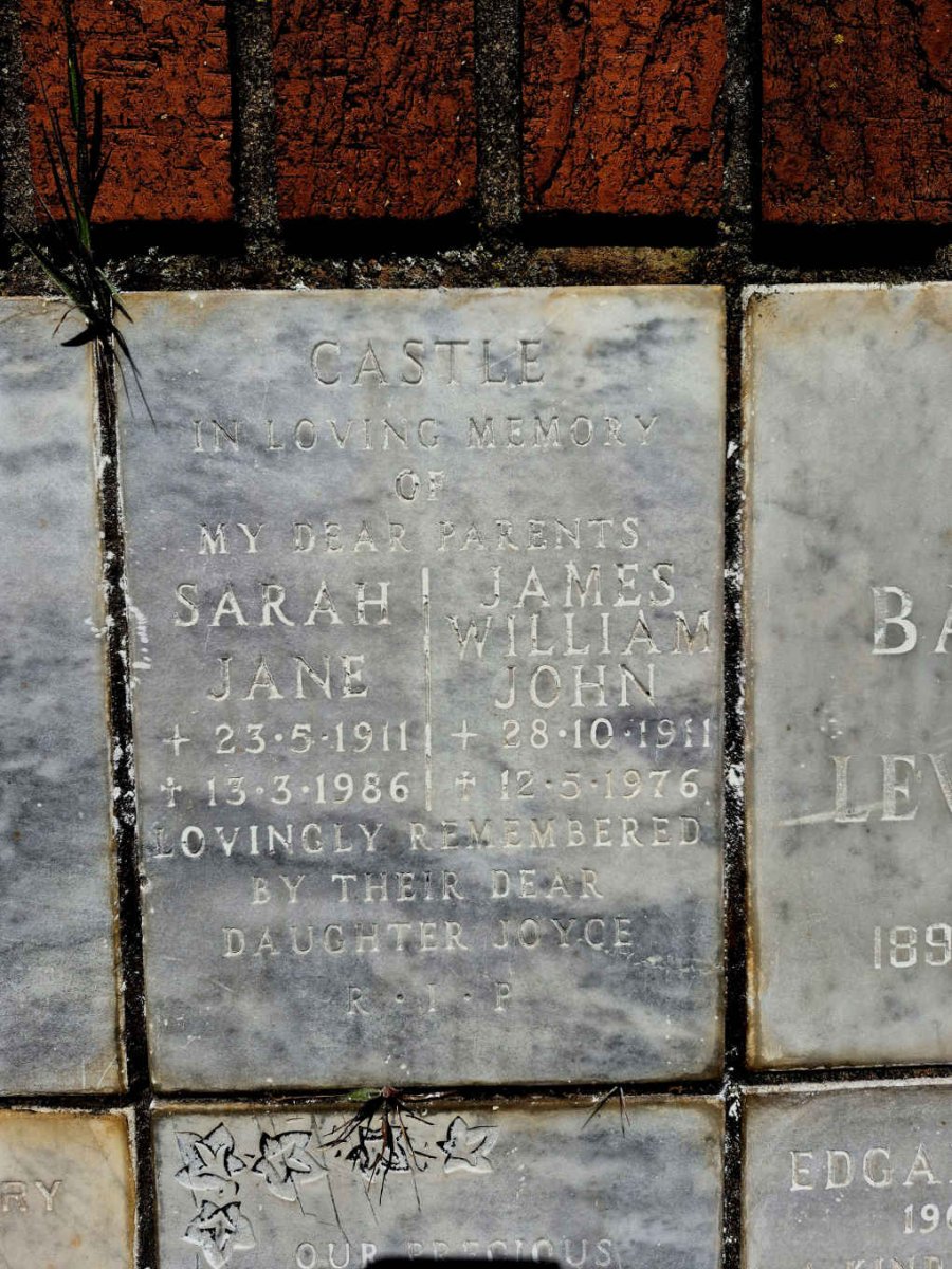 CASTLE James William John 1911-1976 & Sarah Jane 1911-1986