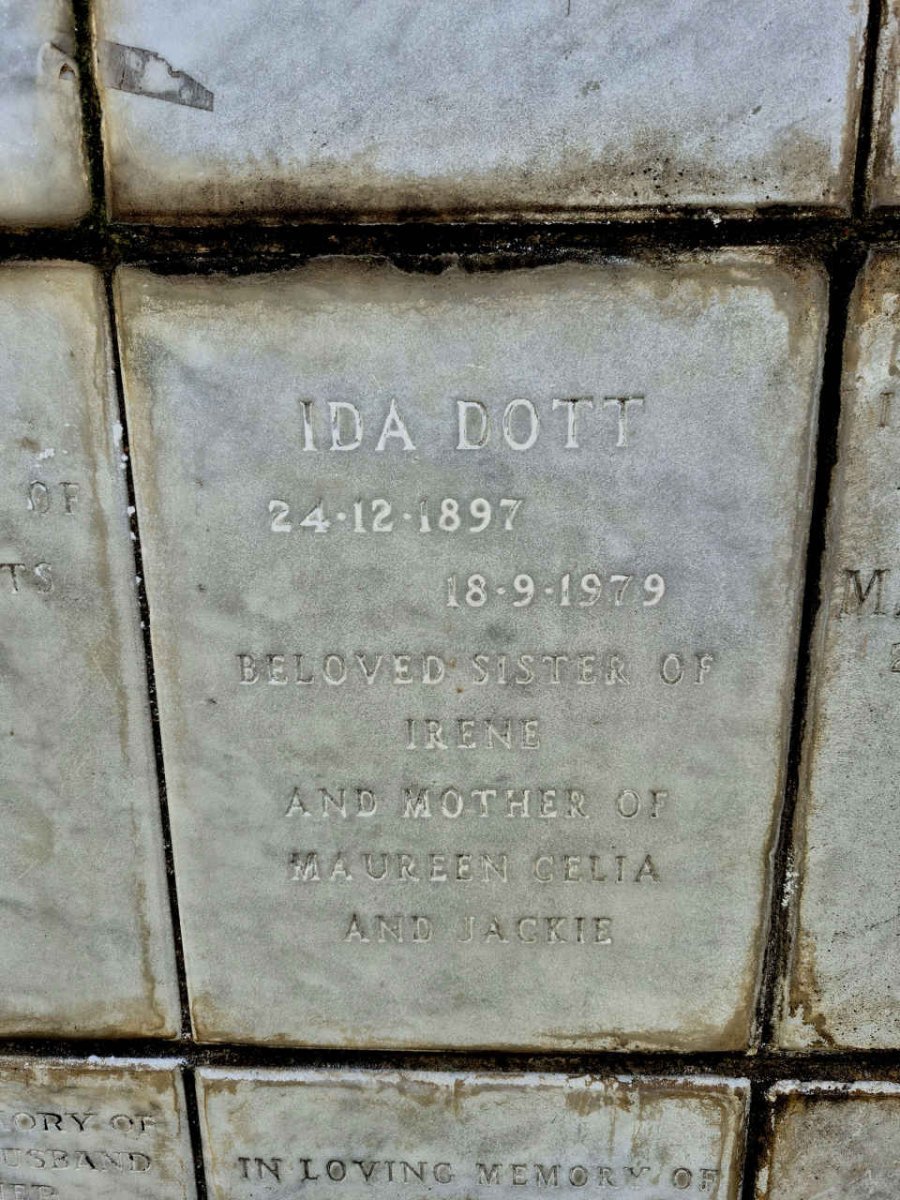 DOTT Ida 1897-1979