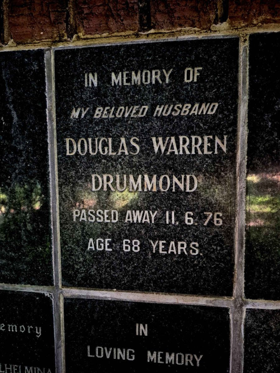 DRUMMOND Douglas Warren -1976