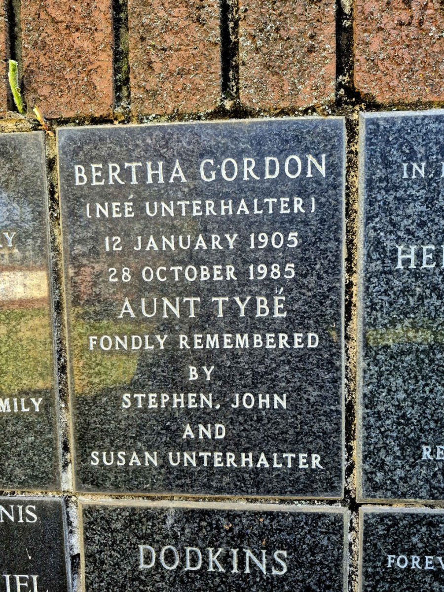 GORDON Bertha nee UNTERHALTER 1905-1985