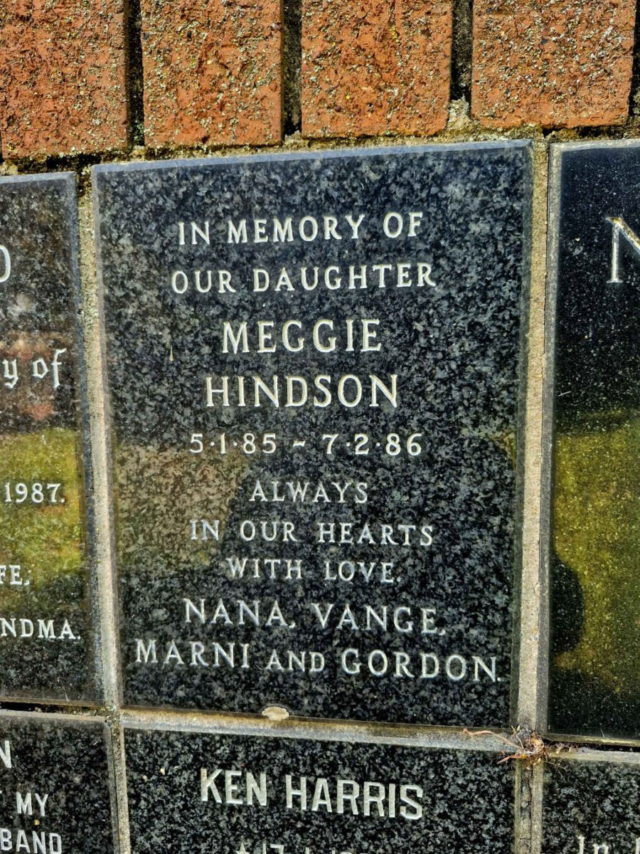 HINDSON Meggie 1985-1986