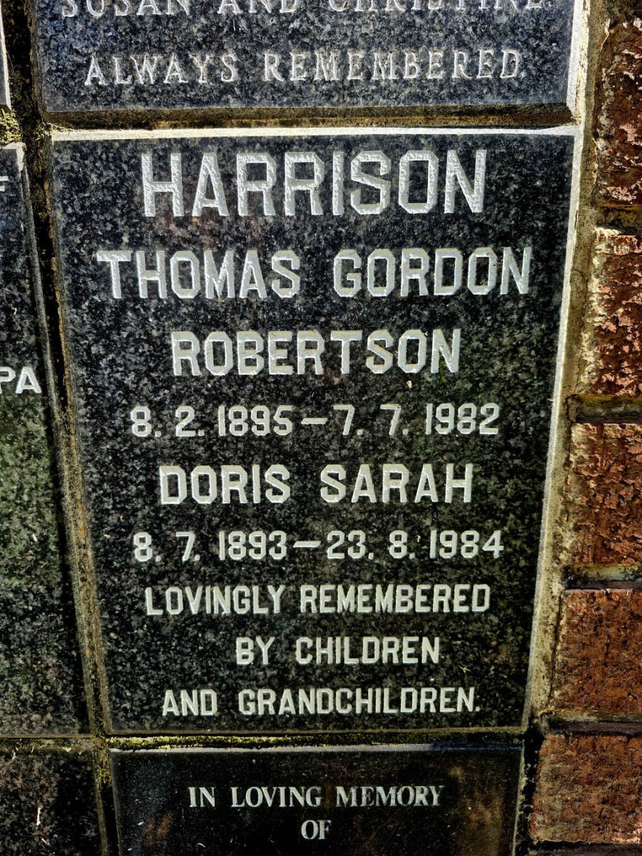 HARRISON Thomas Gordon Robertson 1895-1982 & Doris Sarah 1893-1984