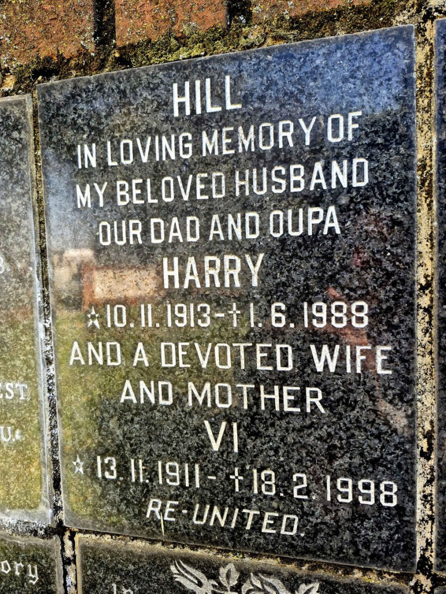 HILL Harry 1913-1988 & Vi 1911-1998