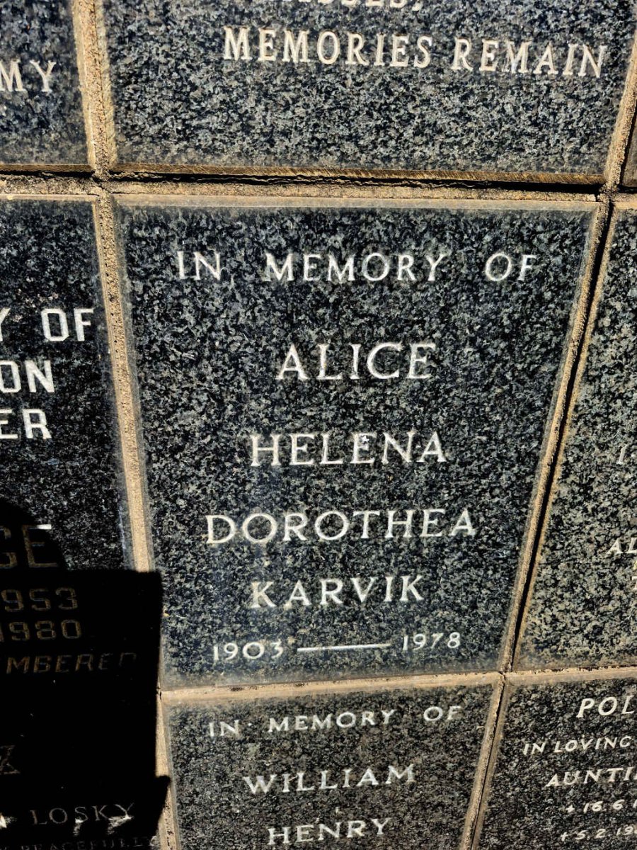 KARVIK Alice Helena Dorothea 1903-1978