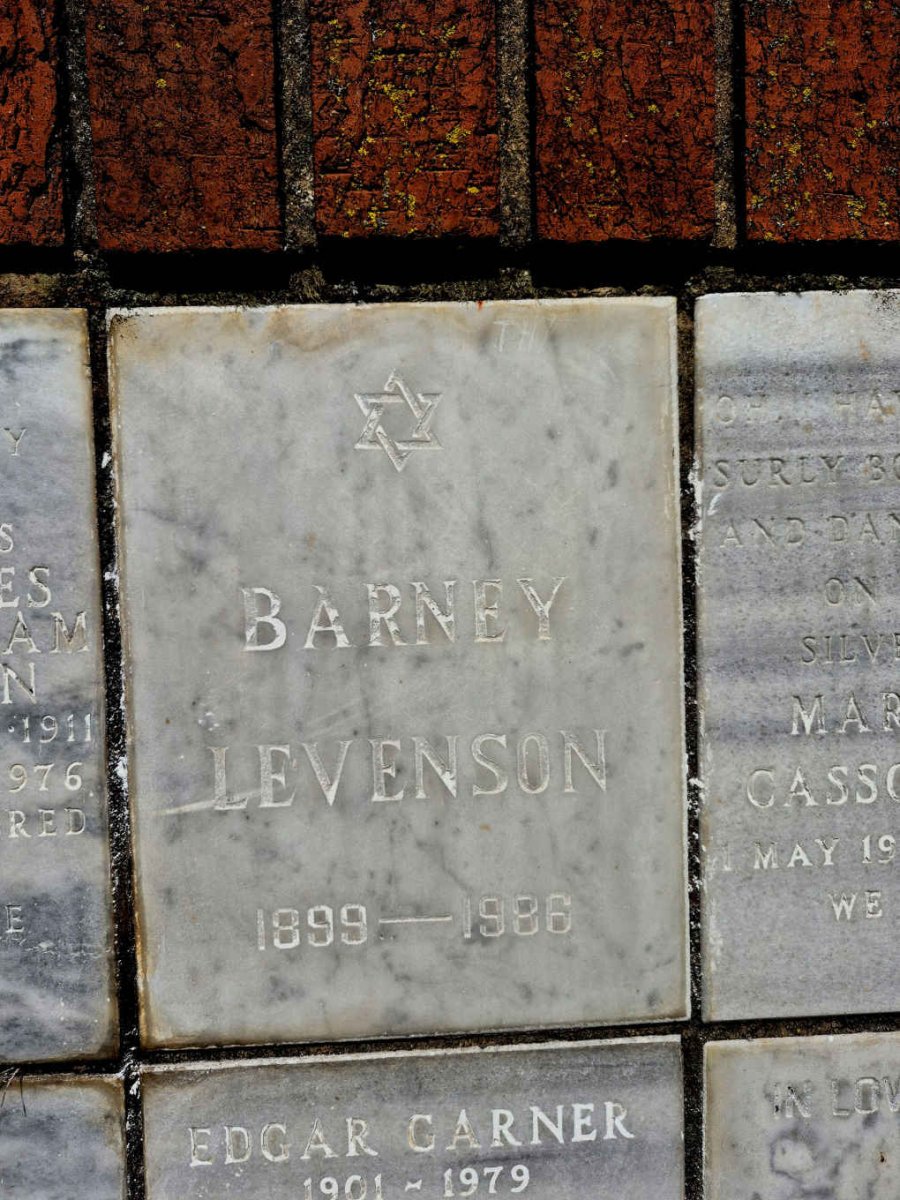 LEVENSON Barney 1899-1986