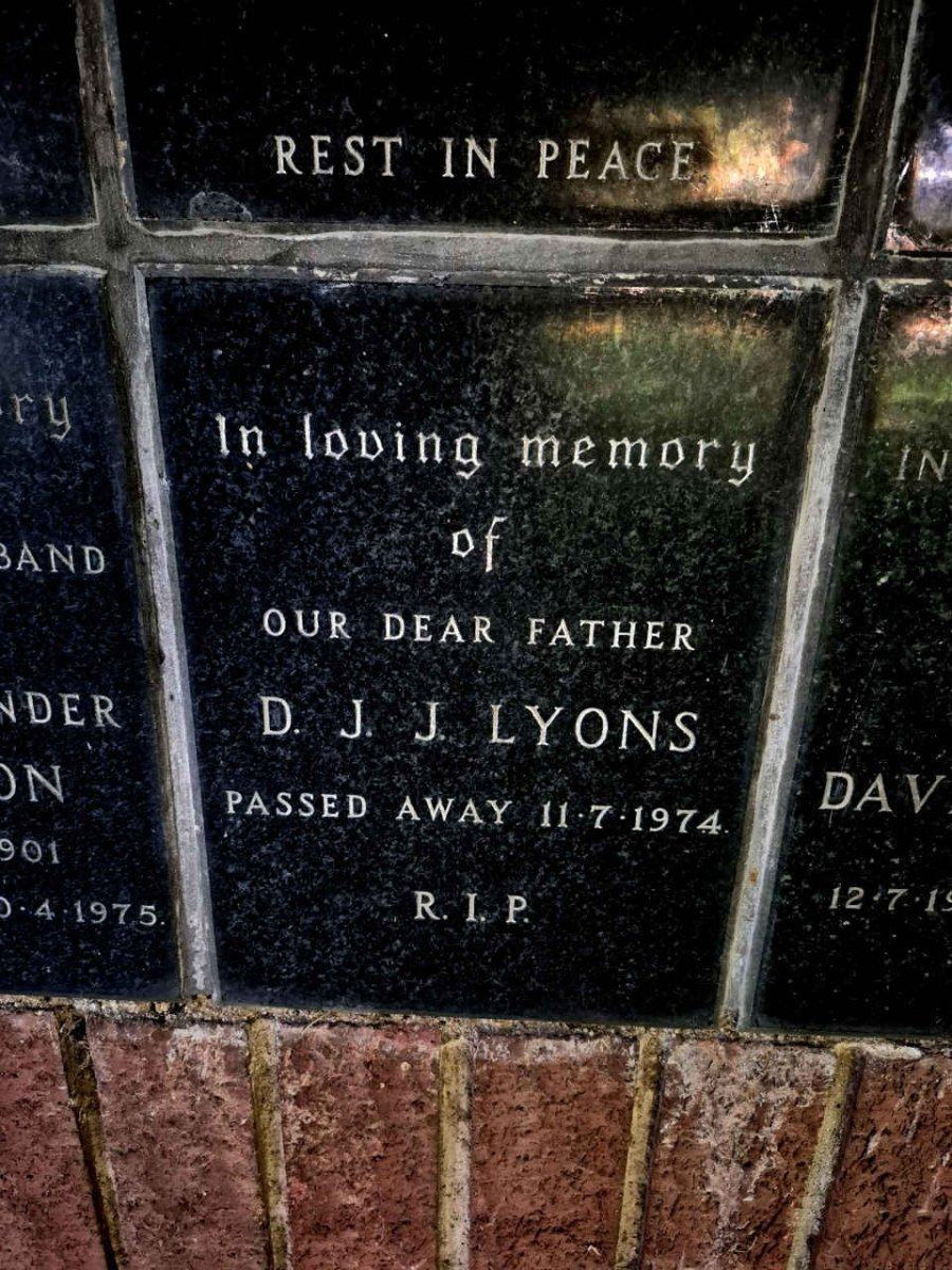 LYONS D.J.J. -1974