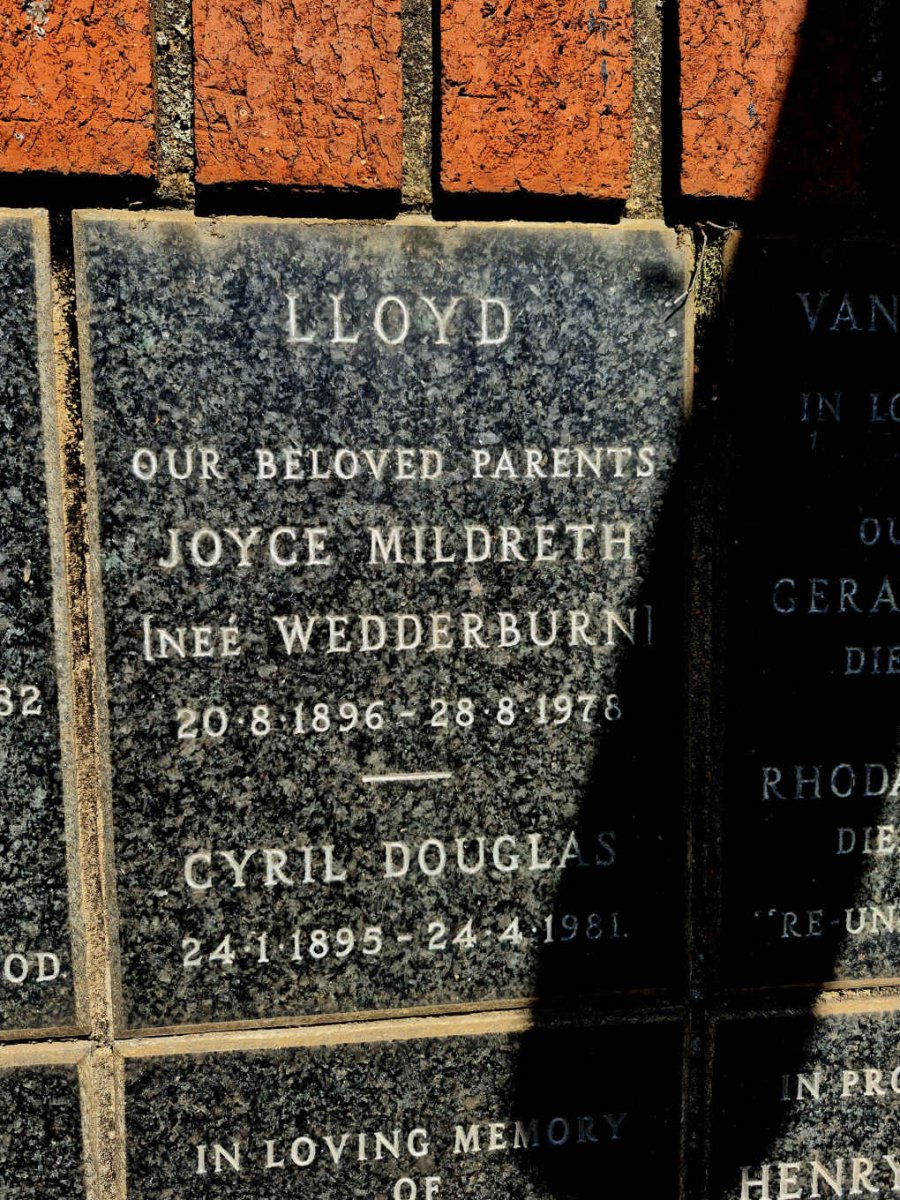 LLOYD Cyril Douglas 1895-1981 & Joyce Mildreth WEDDERBURN 1896-1978