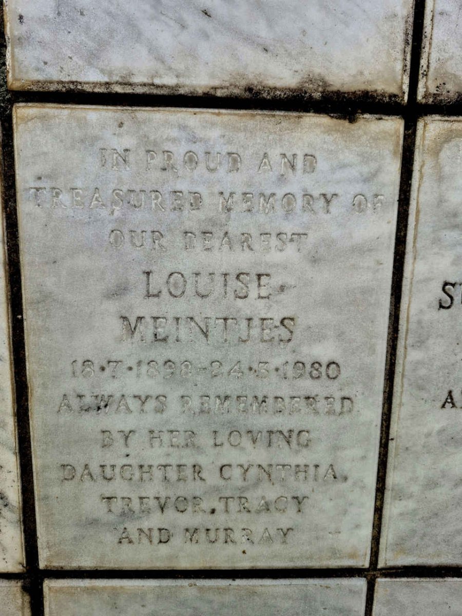 MEINTJES Louise 1898-1980