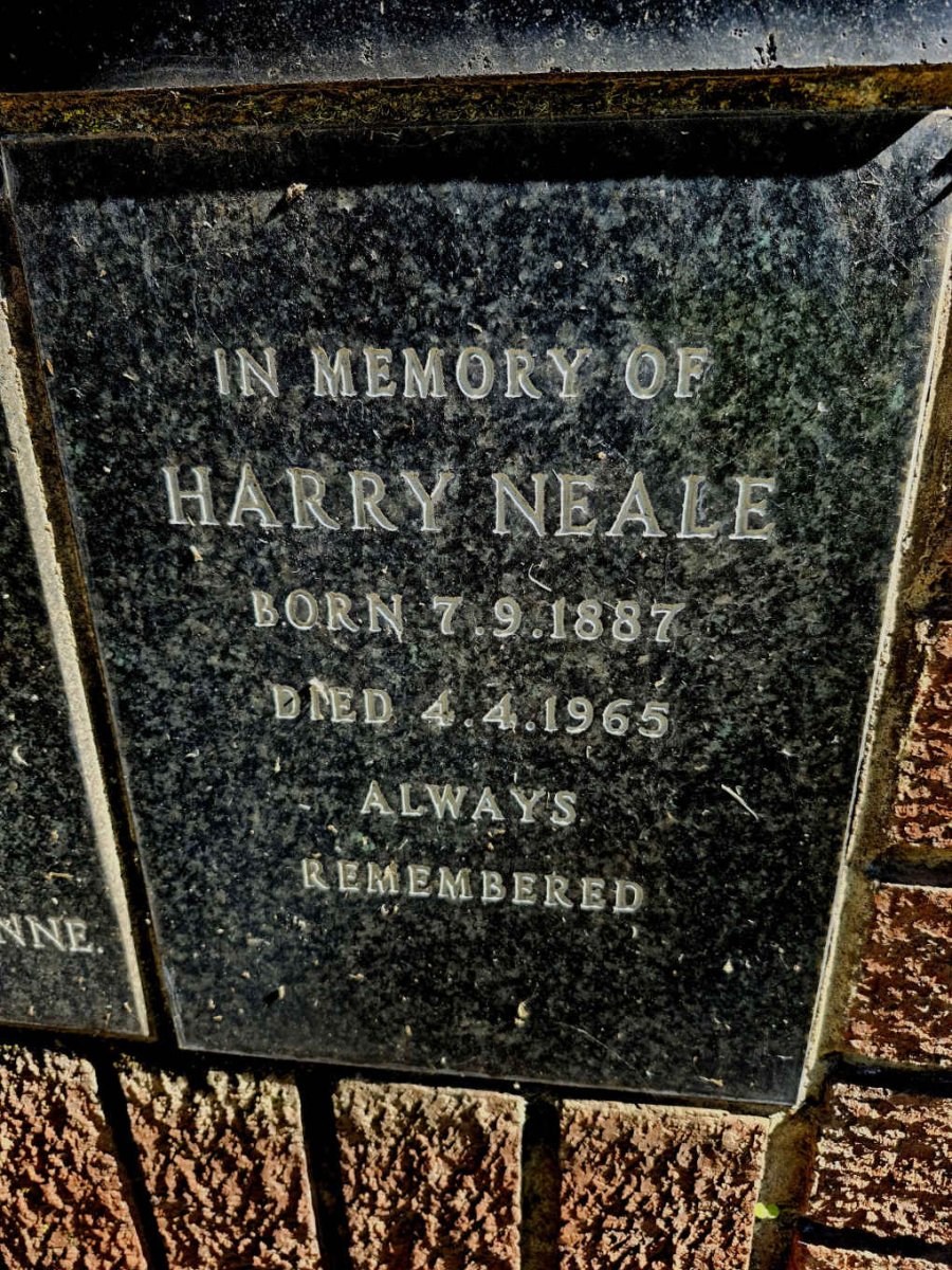 NEALE Harry 1887-1965