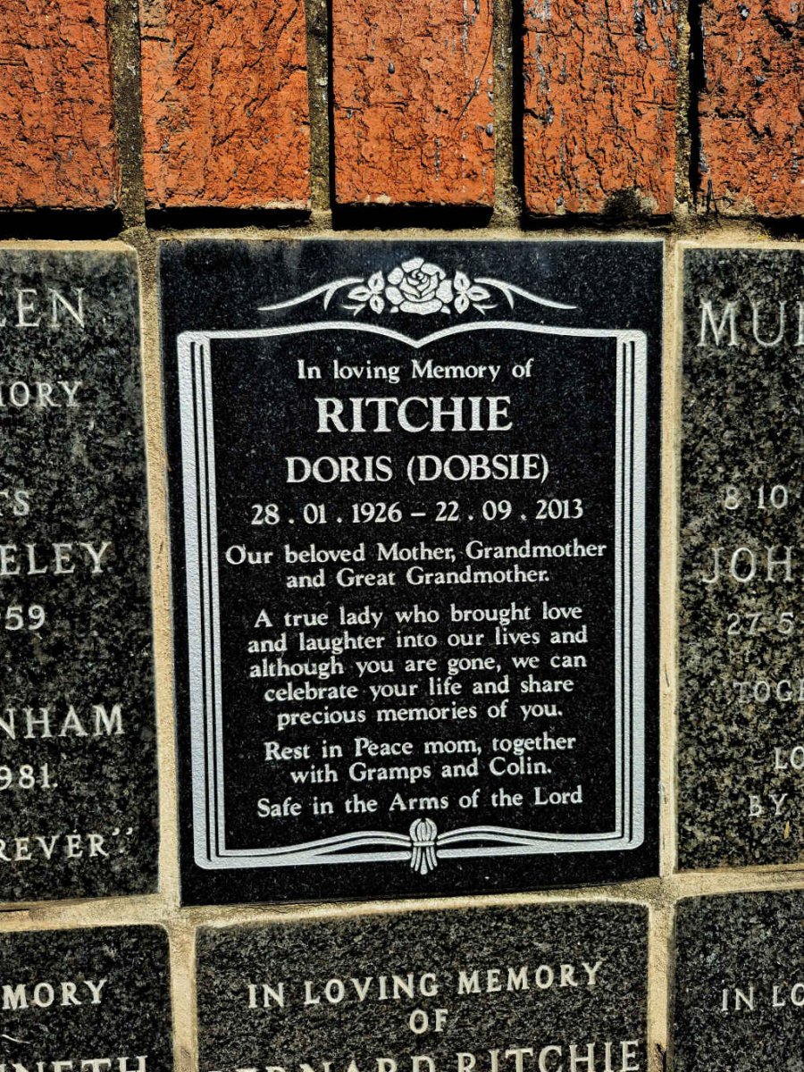 RITCHIE Doris nee DOBSIE 1926-2013