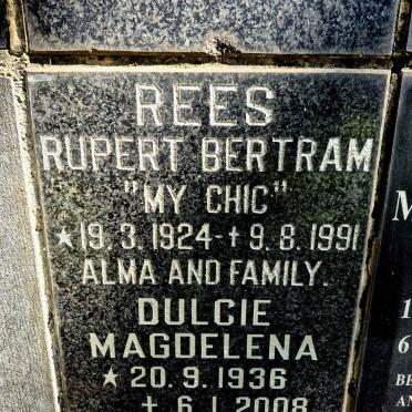 REES Rupert Bertram 1924-1991 & Dulcie Magdelena 1936-2008