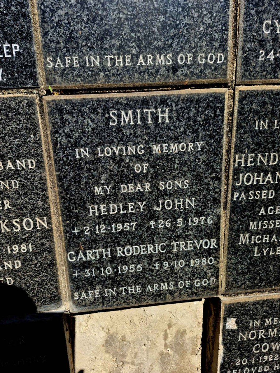 SMITH Garth Roderic Trevor 1955-1980 :: SMITH Hedley John 1957-1976