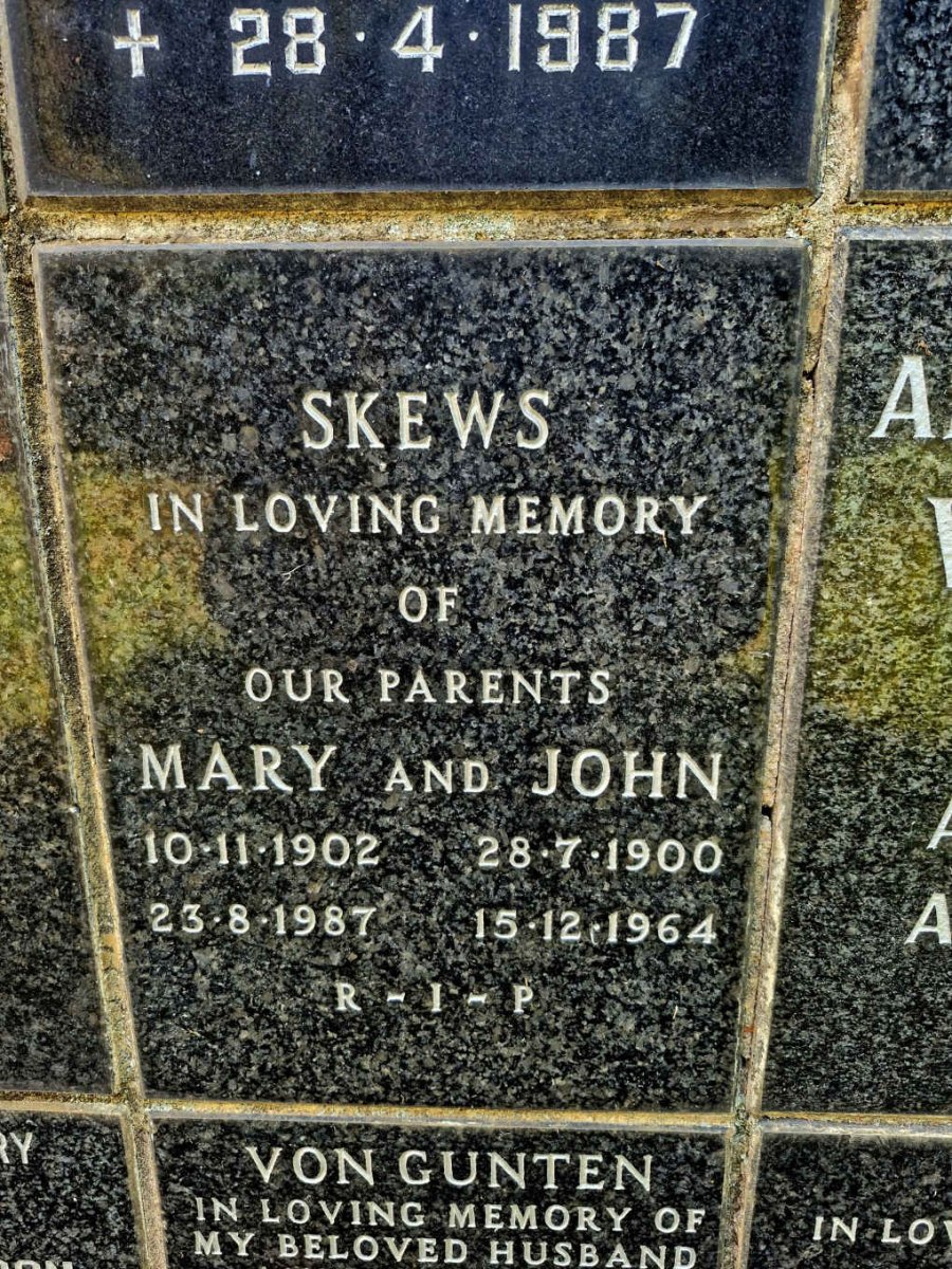 SKEWS John 1900-1964 & Mary 1902-1987