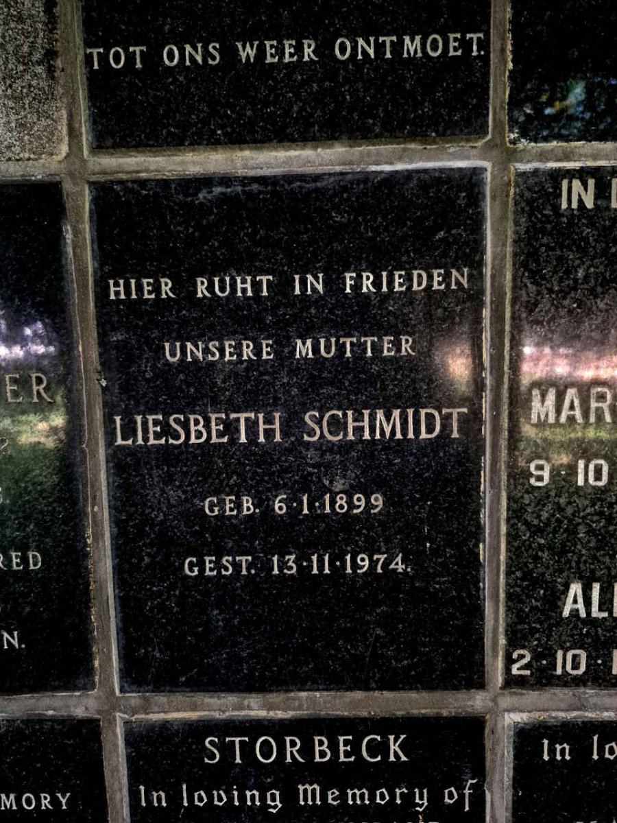 SCHMIDT Liesbeth 1899-1974