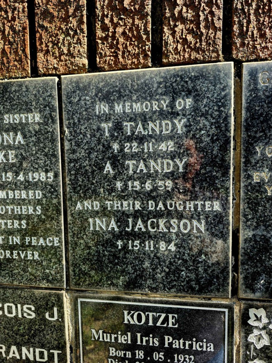 TANDY T. -1942 & A. -1959 :: JACKSON Ina -1984