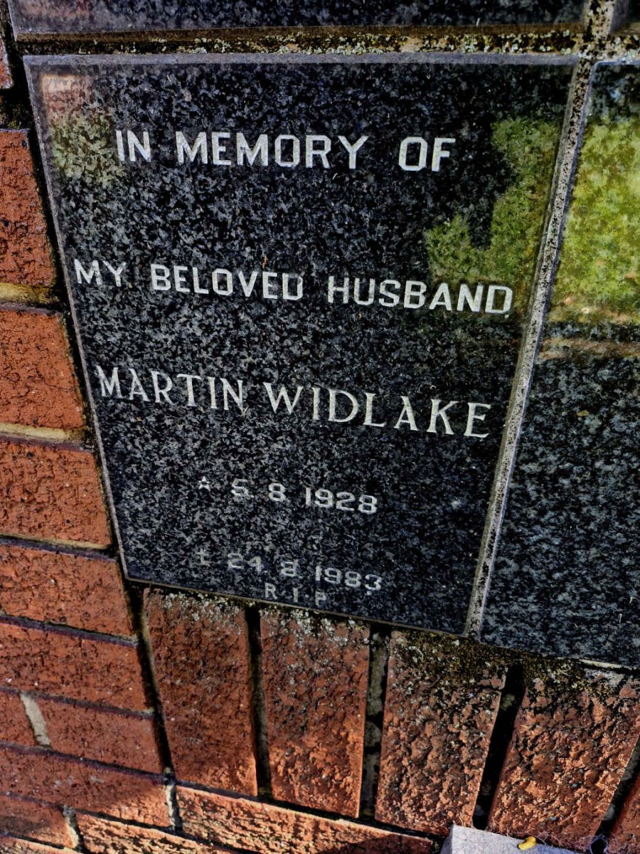 WIDLAKE Martin 1928-1983