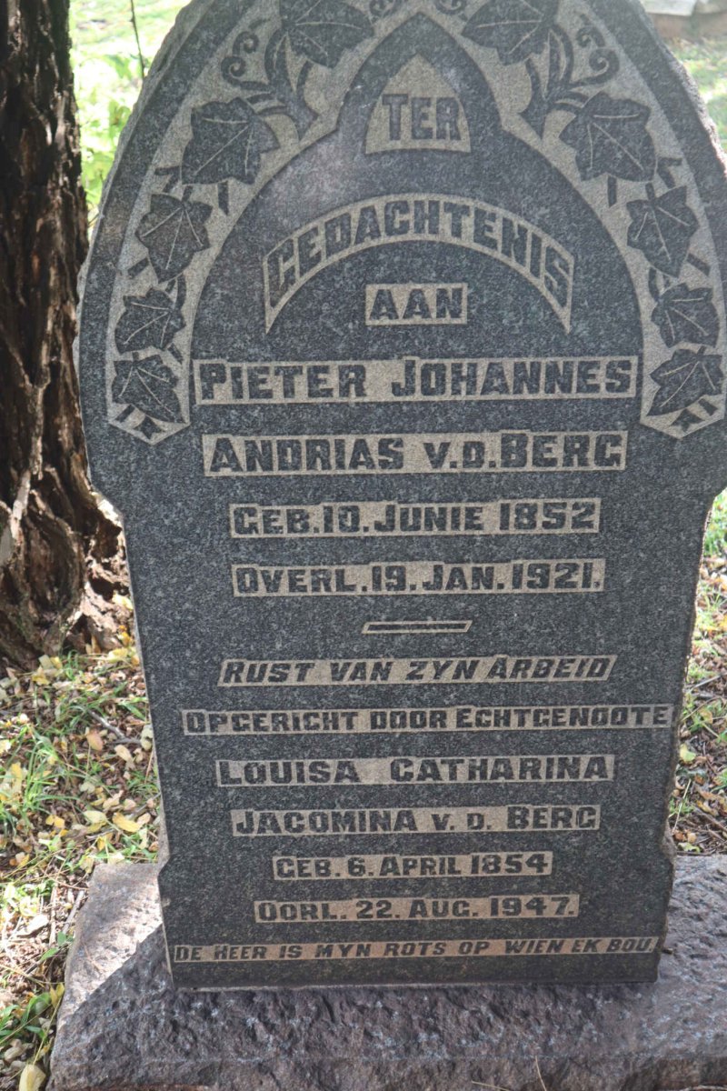 BERG Pieter Johannes Andrias, v.d. 1852-1921 &amp; Louisa Catharina Jacomina 1854-1947