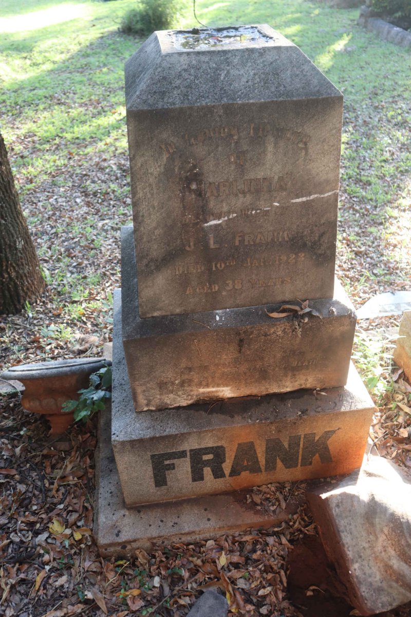 FRANK Marijnna -1923