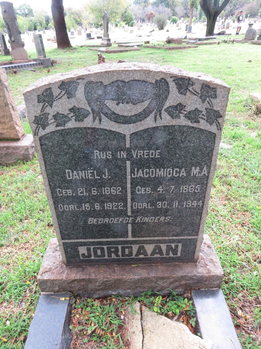 JORDAAN Daniel J. 1862-1922 &amp; Jacomioca M.A. 1865-1944