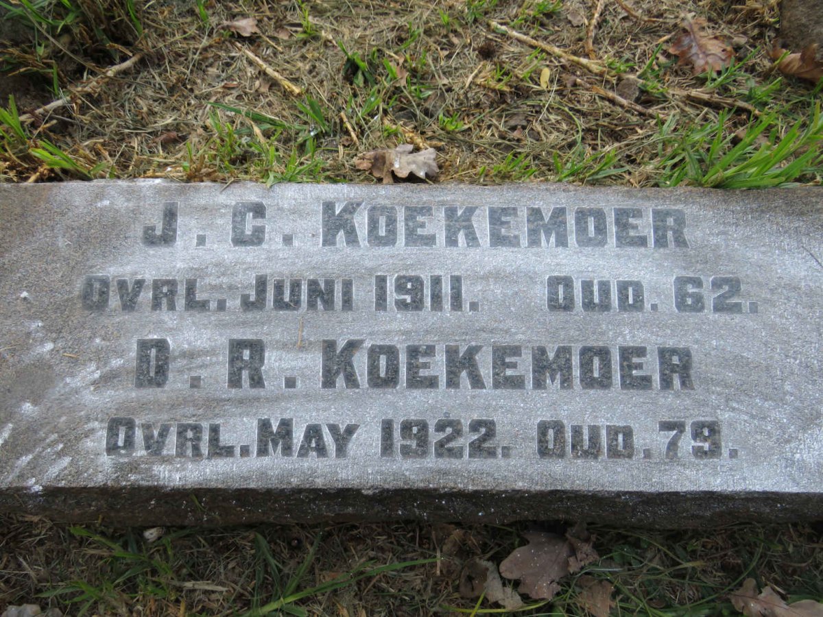 KOEKEMOER D.R. -1922 &amp; J.C. -1911