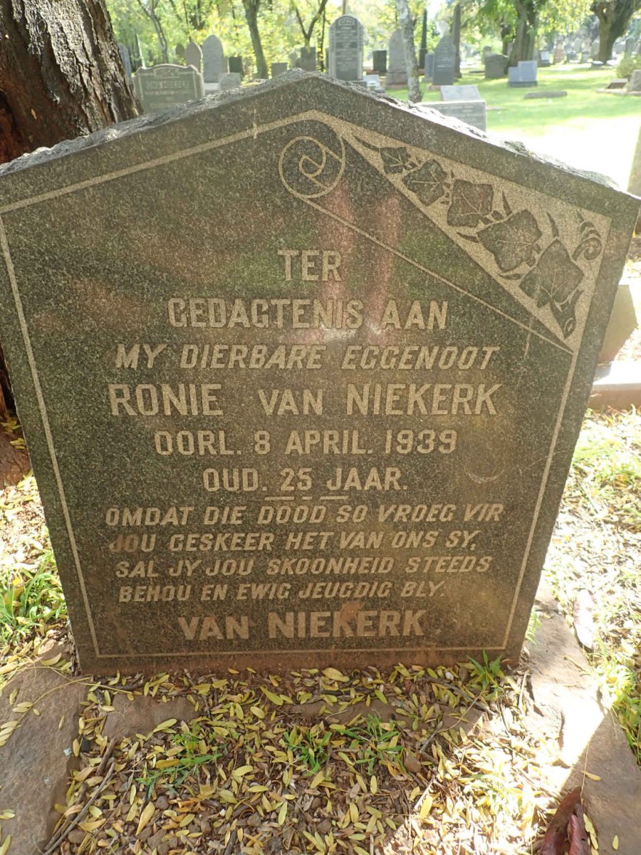 NIEKERK Ronie, van -1939