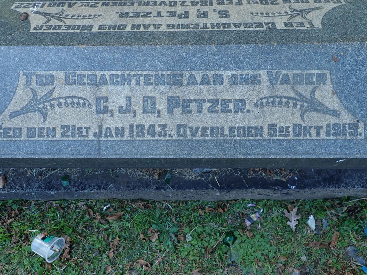 PETZER C.J.D. 1843-1915 :: PETZER S.P. 1847-1922