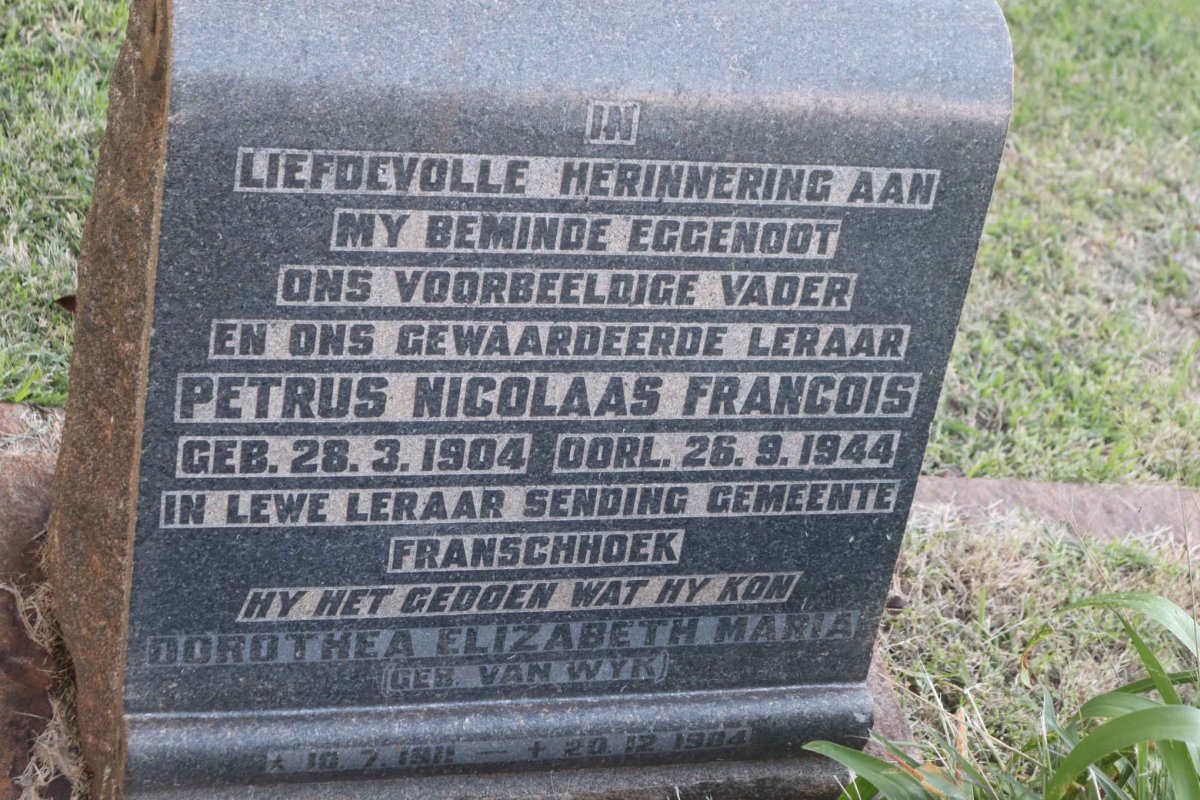 ROODE Petrus Nicolaas Francois 1904-1944 &amp; Dorothea Elizabeth VAN WYK 1911-1984
