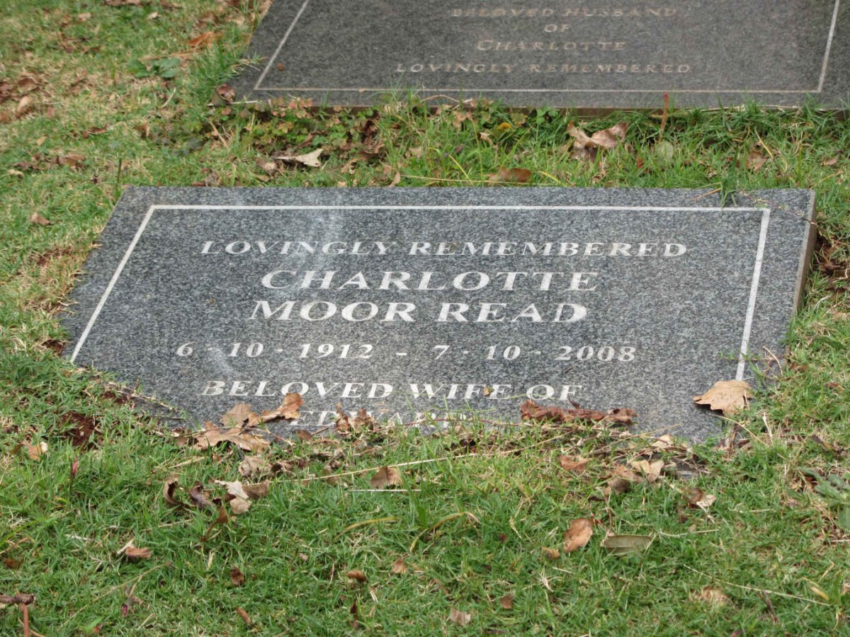 READ Charlotte Moor 1912-2008
