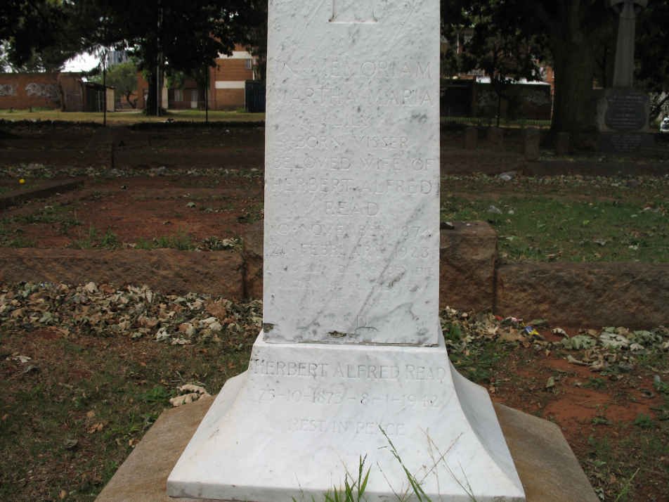 READ Herbert Alfred 1873-1942 &amp; Martha Maria Lily VISSER 1874-1923