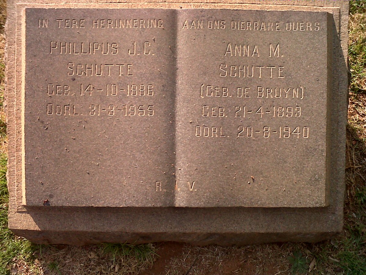 SCHUTTE Phillipus J.C. 1886-1955 &amp; Anna M. DE BRUYN 1893-1940