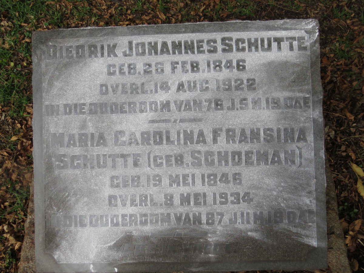 SCHUTTE Diedrik Johannes 1846-1922 &amp; Maria Carolina Fransina SCHOEMAN 1846-1934