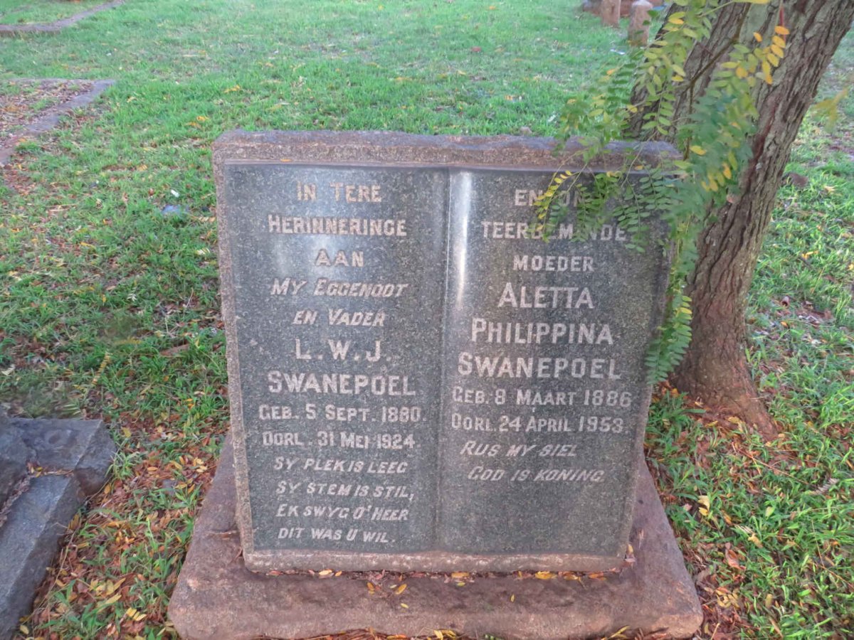 SWANEPOEL L.W.J. 1880-1924 &amp; Aletta Philippina 1886-1953
