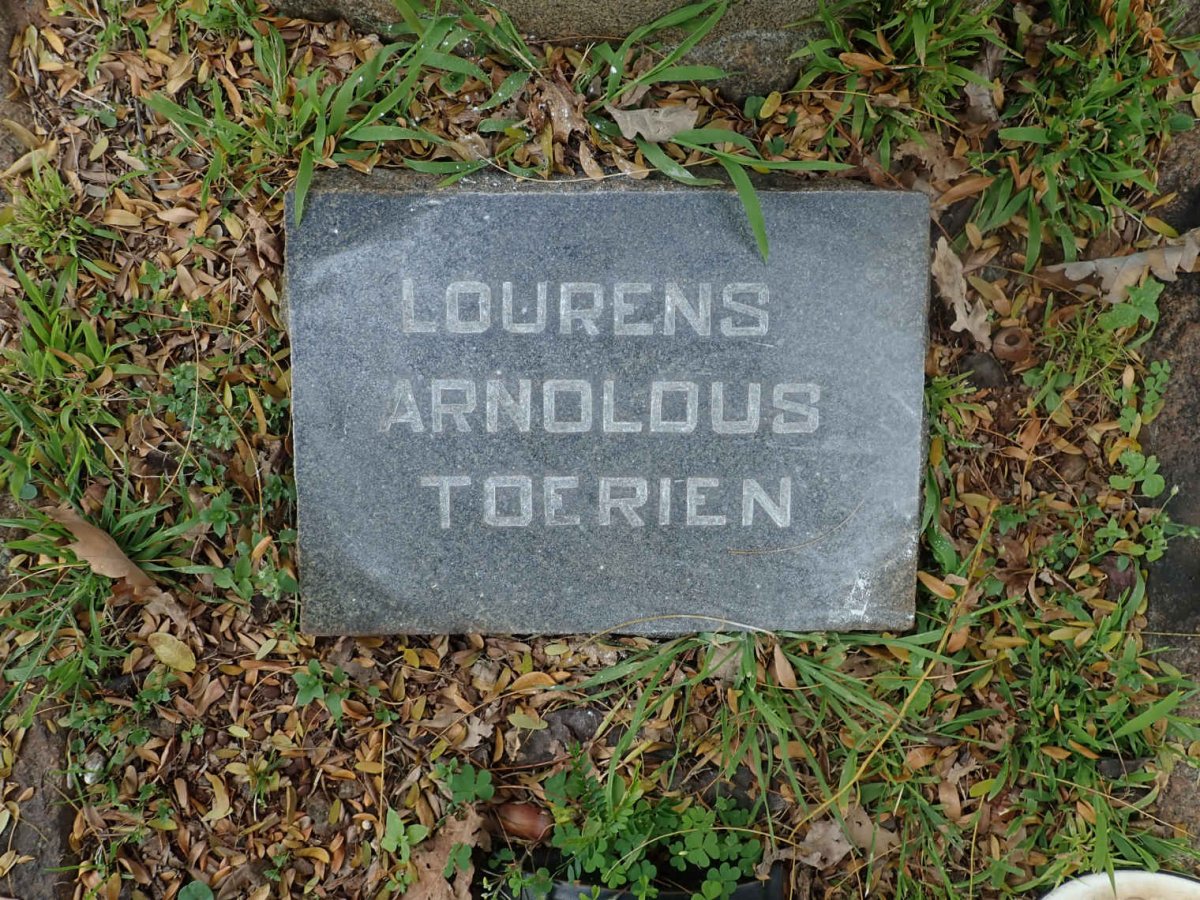 TOERIEN Lourens Arnoldus