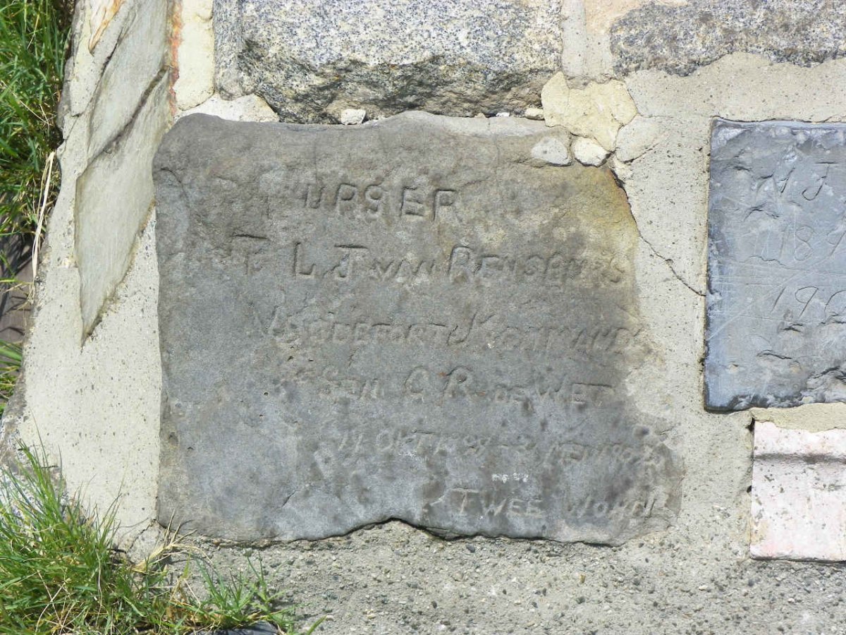 RENSBURG T.L.J., van