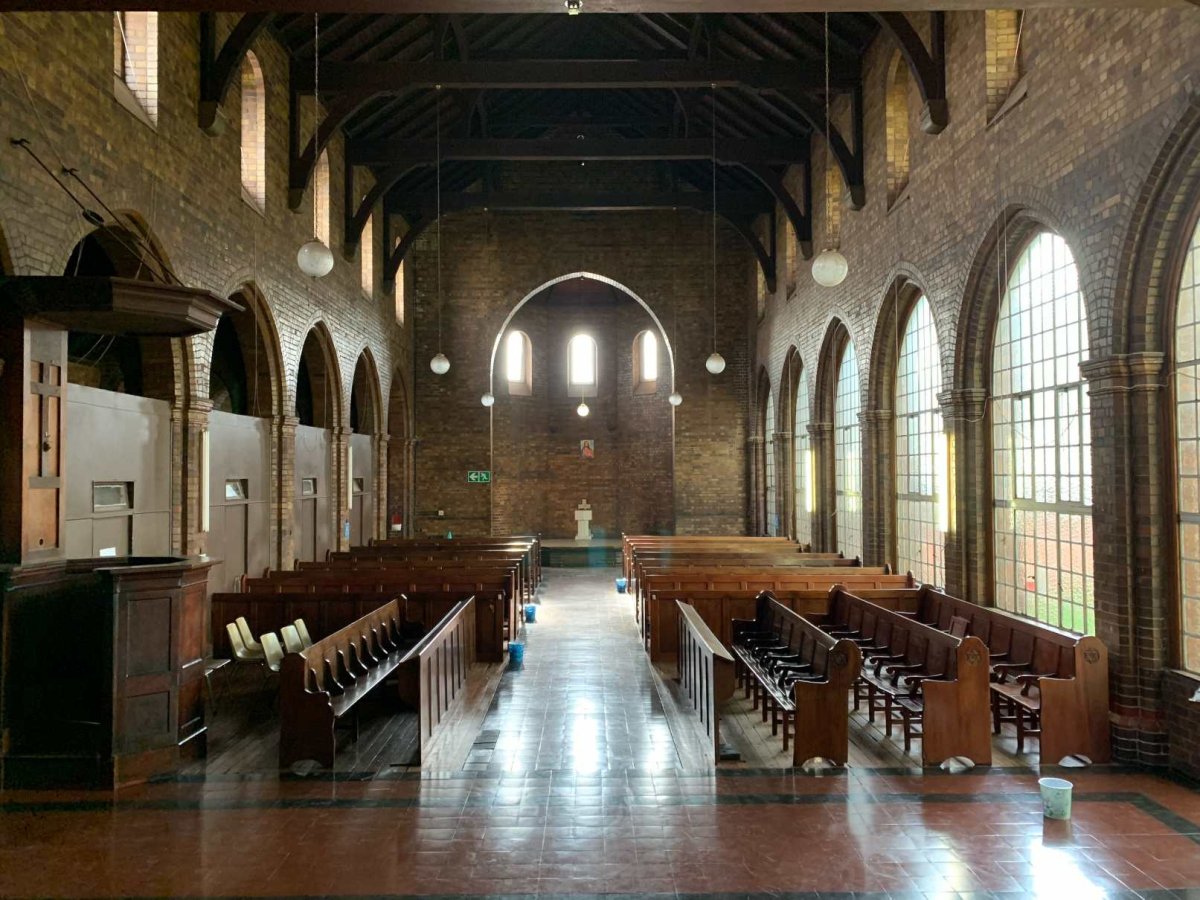 2. Overview inside