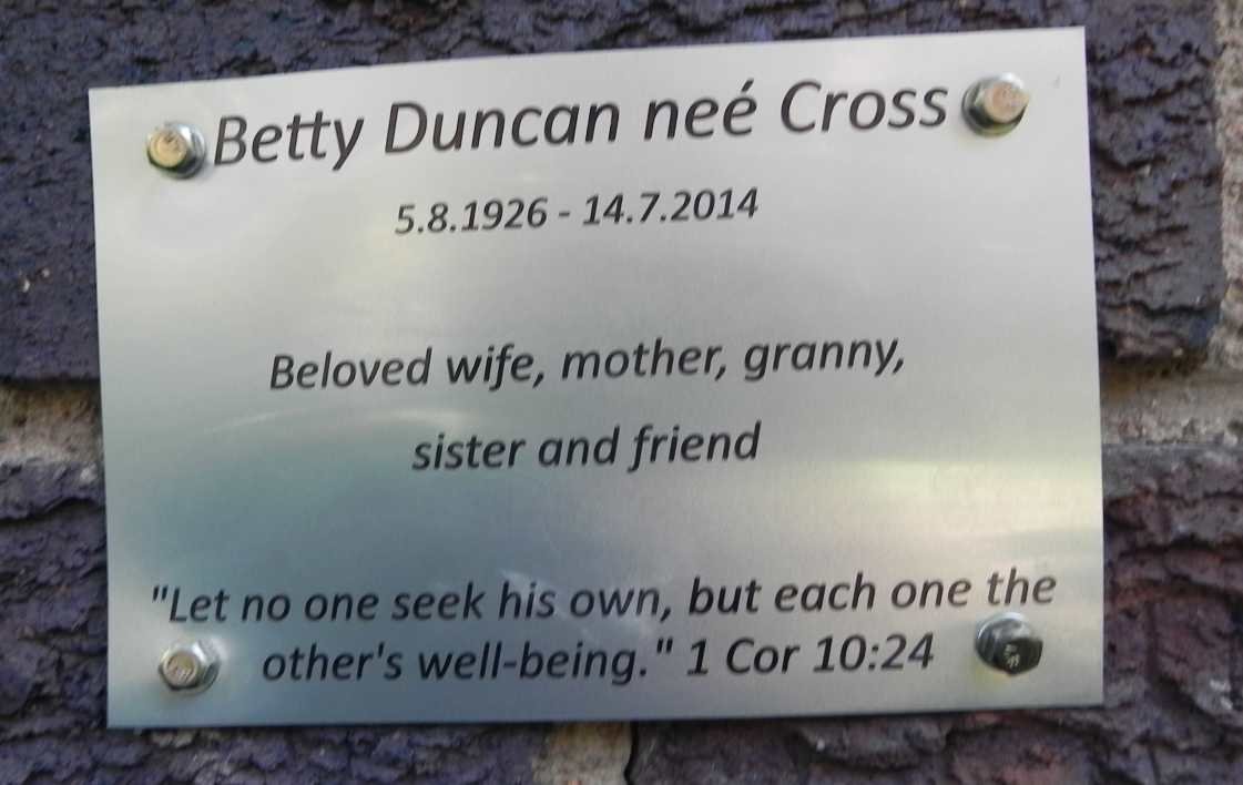 DUNCAN Betty nee CROSS 1926-2014