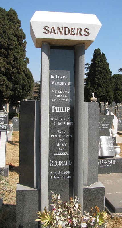SANDERS Philip 1920-1971 :: SANDERS Reginald 1966-2008
