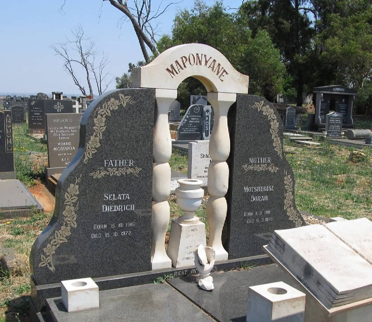 MAPONYANE Selata Diedrich 1916-1972 &amp; Motshedise Dorah1918 -1976