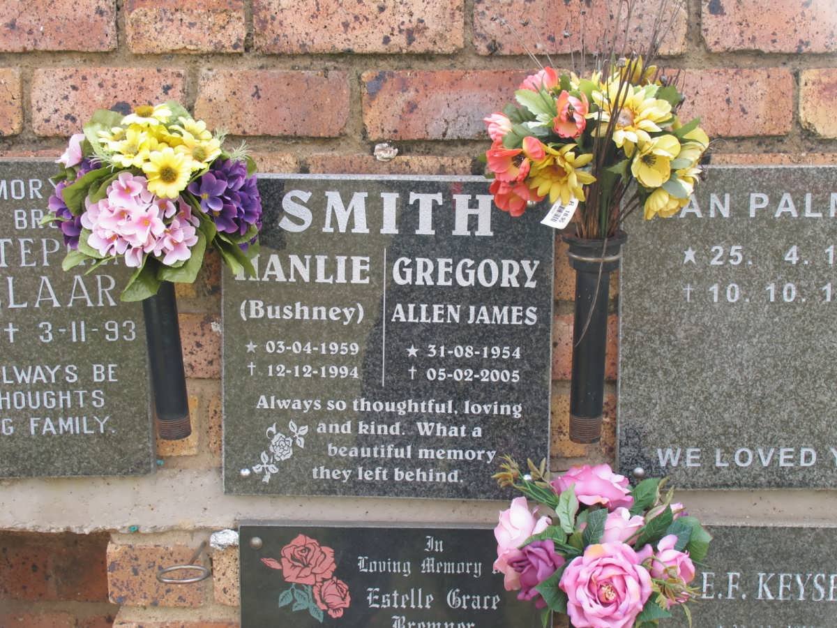 SMITH Gregory Allen James 1954-2005 &amp; Hanlie BUSHNEY 1959-1994