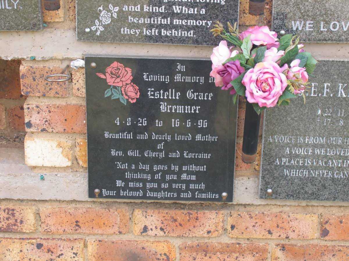 BREMNER Estelle Grace 1926-1996