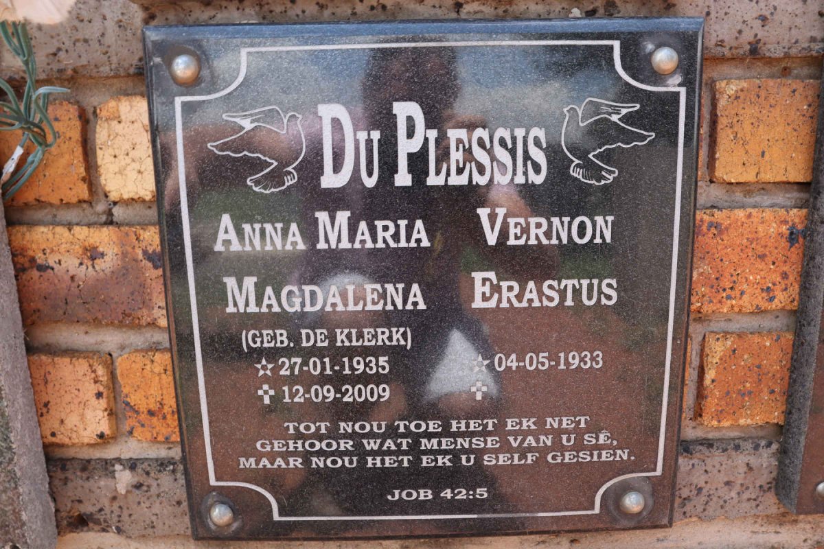 PLESSIS Vernon Erastus, du 1933- & Anna Maria Magdalena DE KLERK 1935-2009