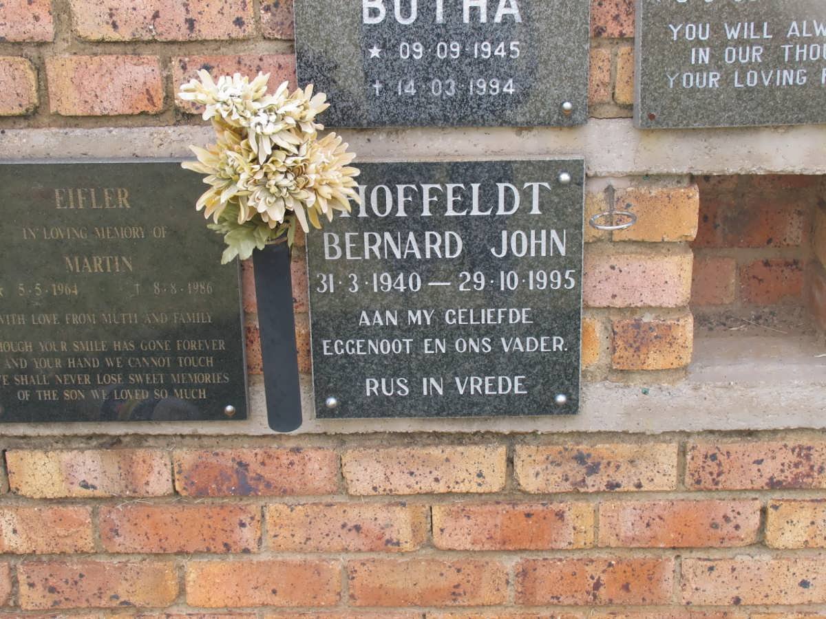 HOFFELDT Bernard John 1940-1995
