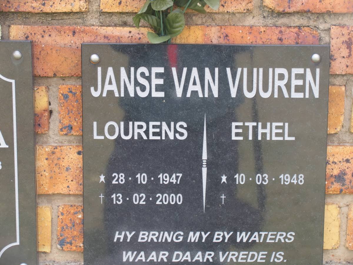 VUUREN Lourens, Janse van 1947-2000 &amp; Ethel 1948-