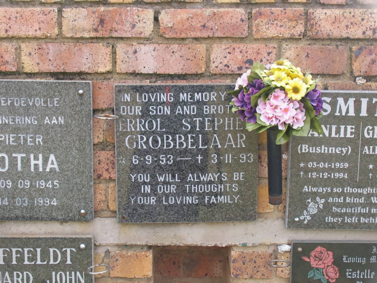 GROBBELAAR Errol Stephen 1953-1993